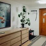 Berglez * Škofja Loka